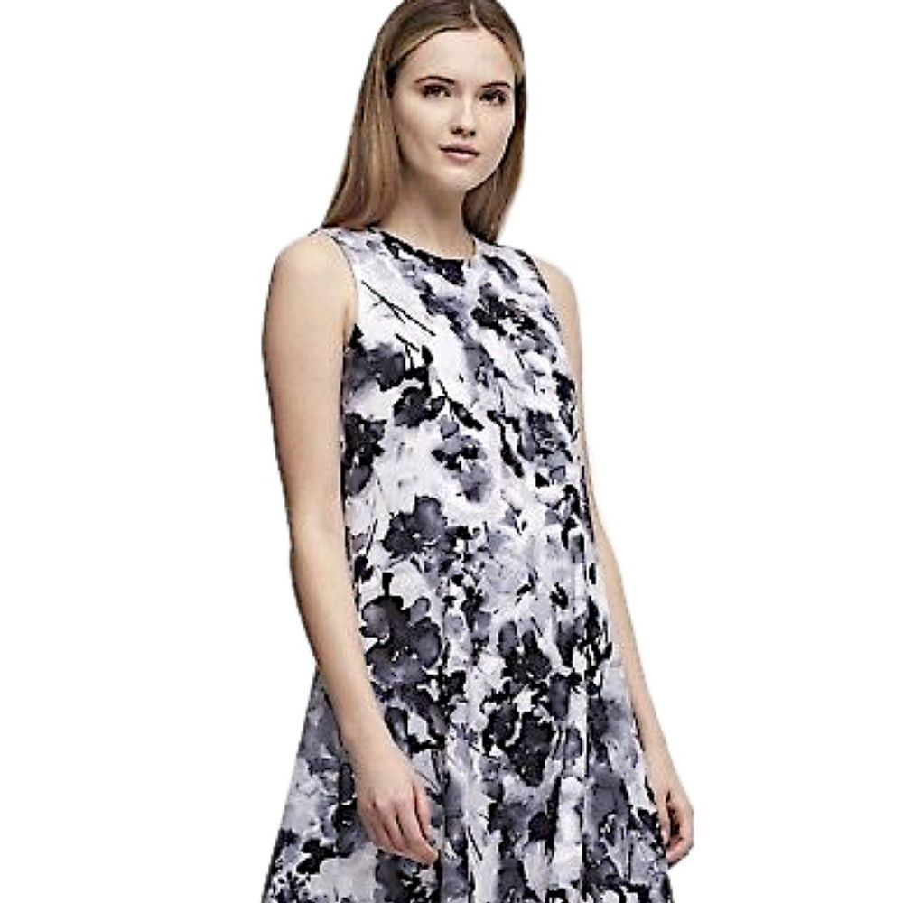 🖤🤍 DKNY Black & White Floral Abstract Skater Dress